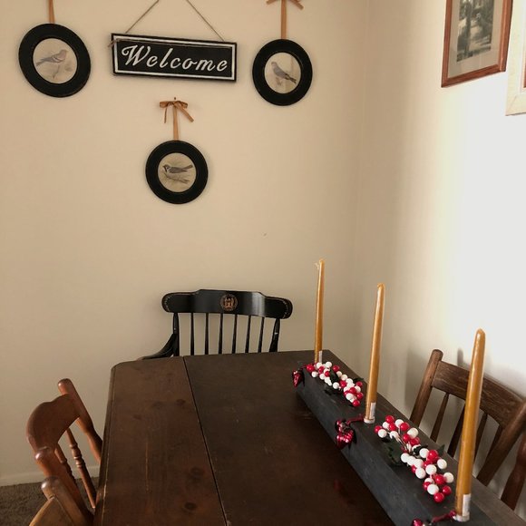 Meet your Posher, Lorie - Picture 1 of 12